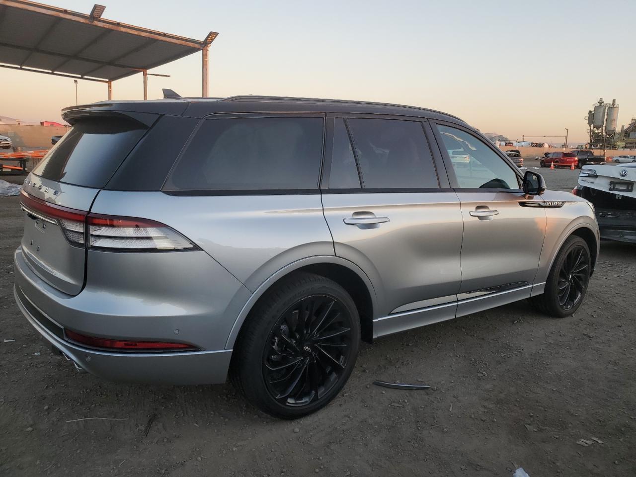 2024 LINCOLN AVIATOR BLACK LABEL VIN:5LM5J9XC7RGL02440