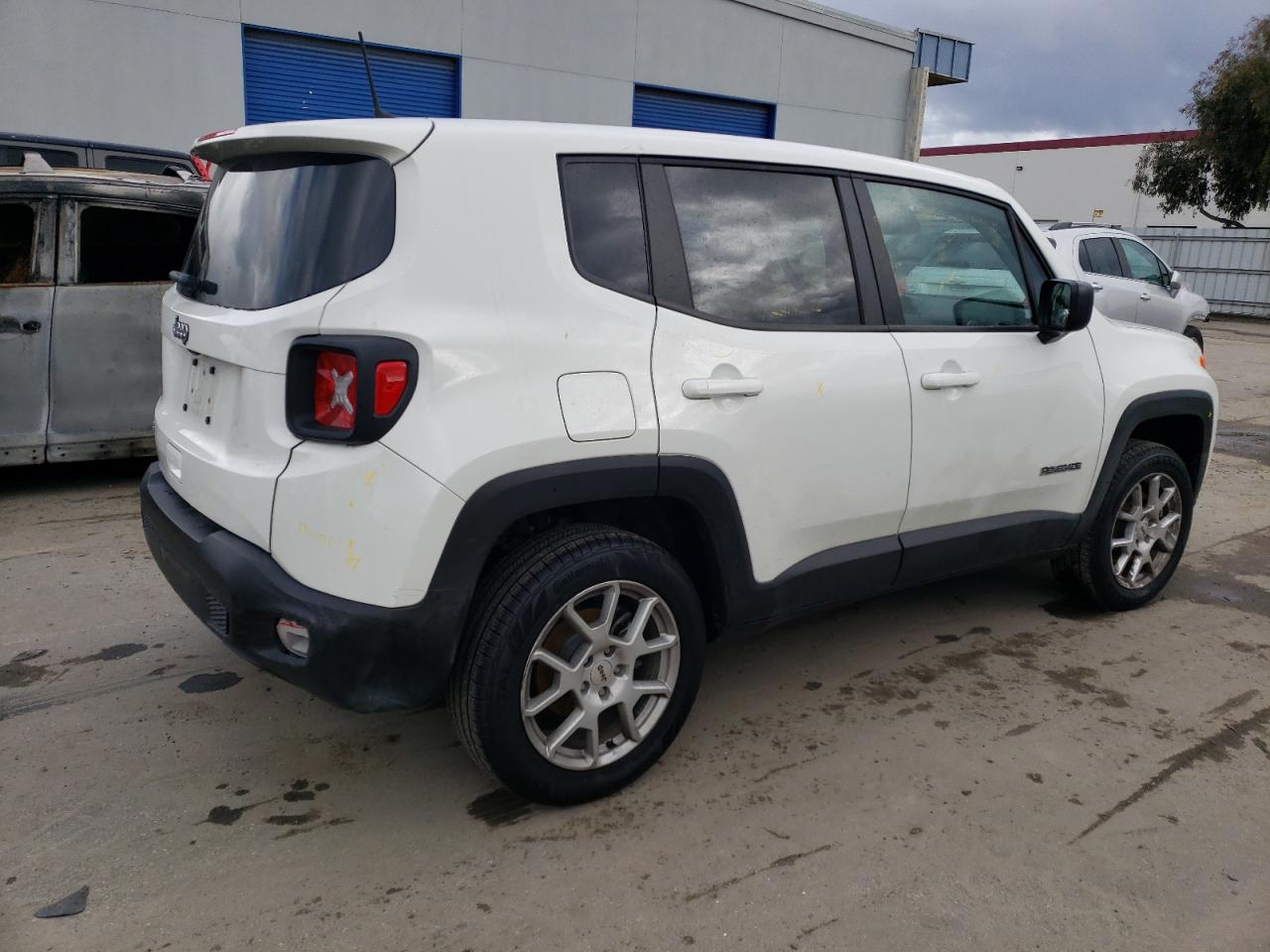 2023 JEEP RENEGADE LATITUDE VIN:ZACNJDB13PPP26548