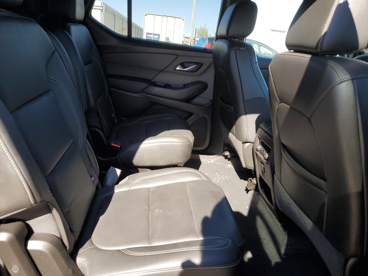 2022 CHEVROLET TRAVERSE LT VIN:1GNEVHKW7NJ114075