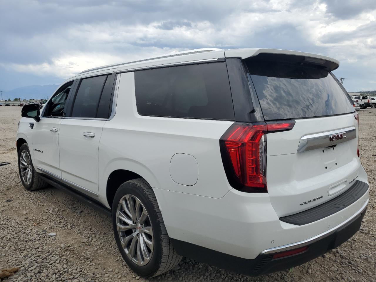 2022 GMC YUKON XL DENALI VIN:1GKS2JKT0NR233416