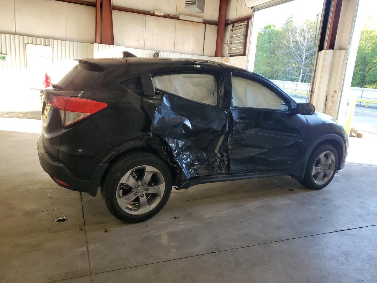 2022 HONDA HR-V LX VIN:3CZRU5H31NM700289
