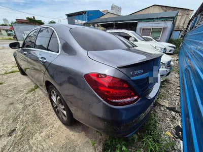 2017 Mercedes-Benz C 200 VIN: