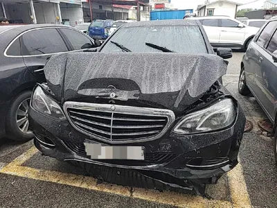 2014 Mercedes-Benz E 200 VIN: