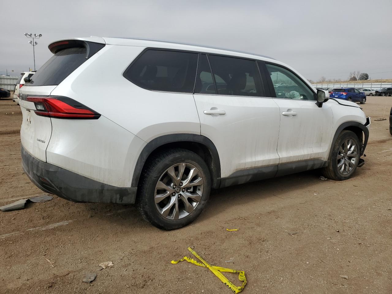 2024 TOYOTA GRAND HIGHLANDER XLE VIN:5TDACAB59RS019201