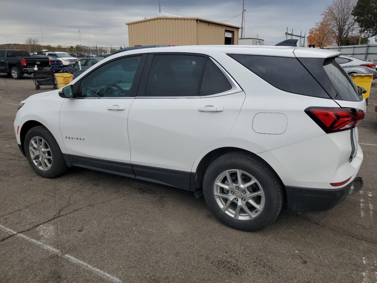 2022 CHEVROLET EQUINOX LT VIN:3GNAXUEV9NL238085