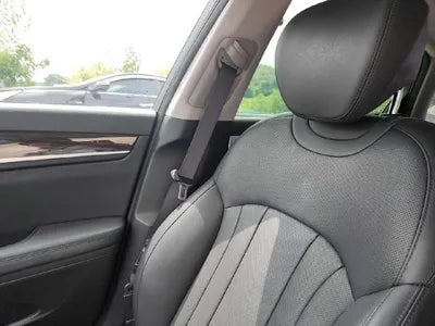 2016 Genesis G80 VIN: