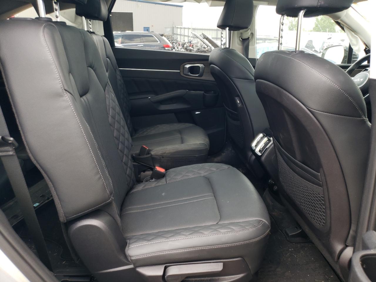 2022 KIA SORENTO SX VIN:5XYRKDLFXNG091823