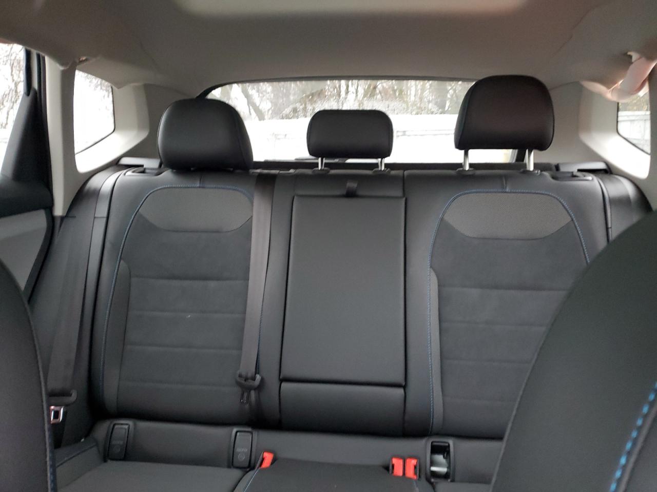 2024 VOLKSWAGEN TAOS SE VIN:3VVLX7B21RM090593