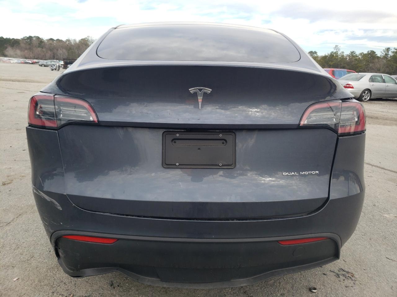 2023 TESLA MODEL Y  VIN:7SAYGDEE2PA085994
