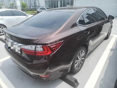 2017 Lexus ES 300 VIN: