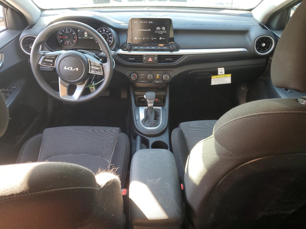 2024 KIA FORTE LX VIN:3GNGK26U54G275919