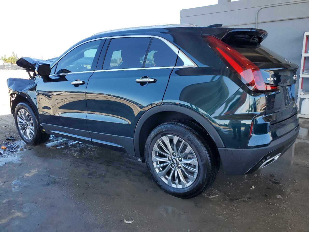 2024 CADILLAC XT4 PREMIUM LUXURY VIN:1GYFZCR43RF241465