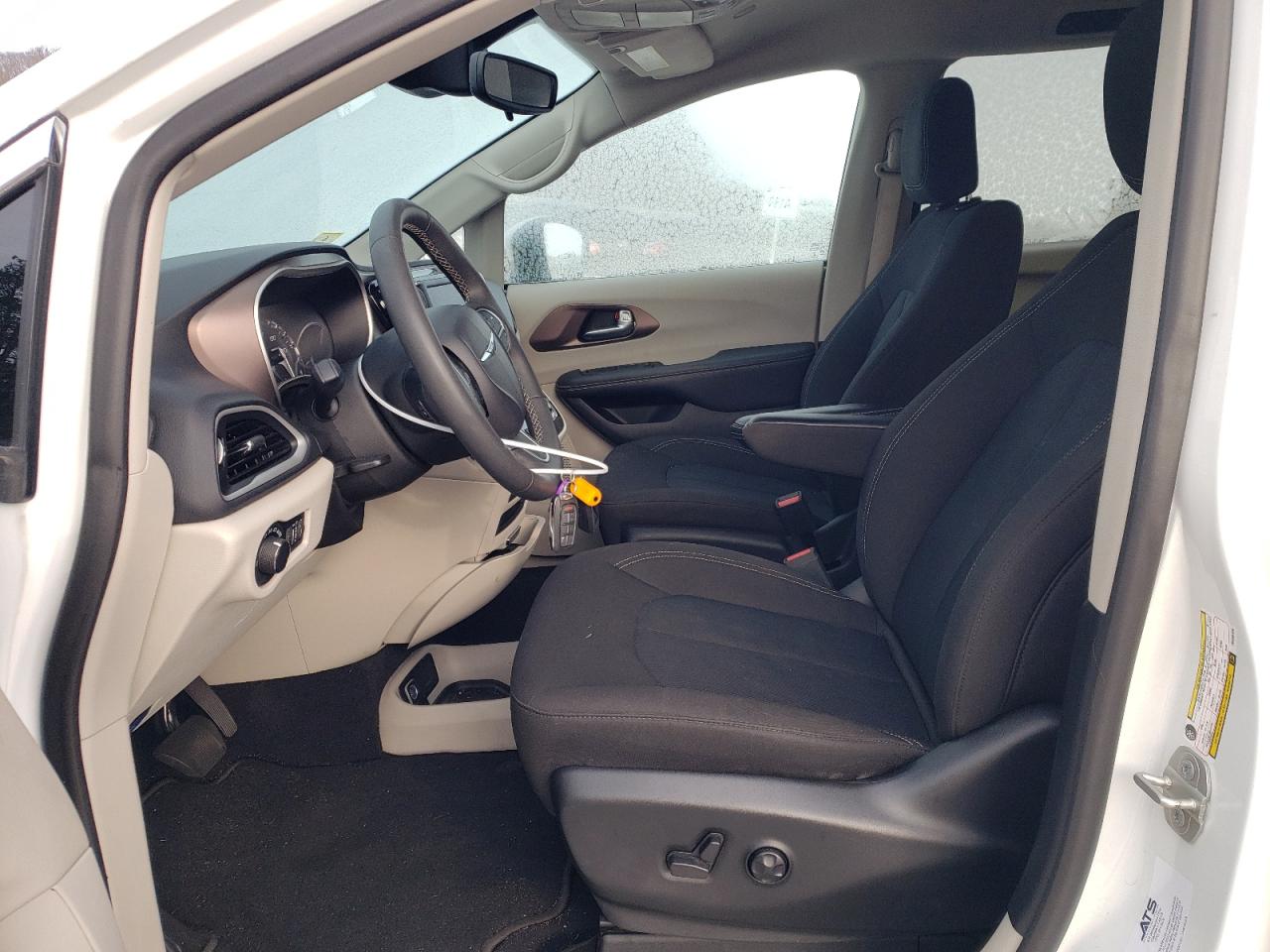 2023 CHRYSLER VOYAGER LX VIN:2C4RC1CGXPR550769