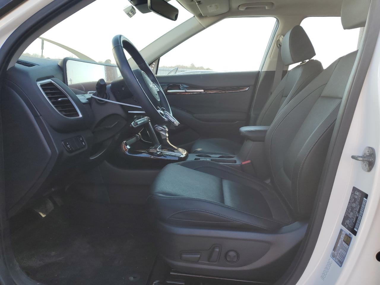 2024 KIA SELTOS SX VIN:KNDETCA75R7493057