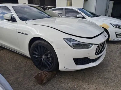 2018 Maserati Ghibli VIN: