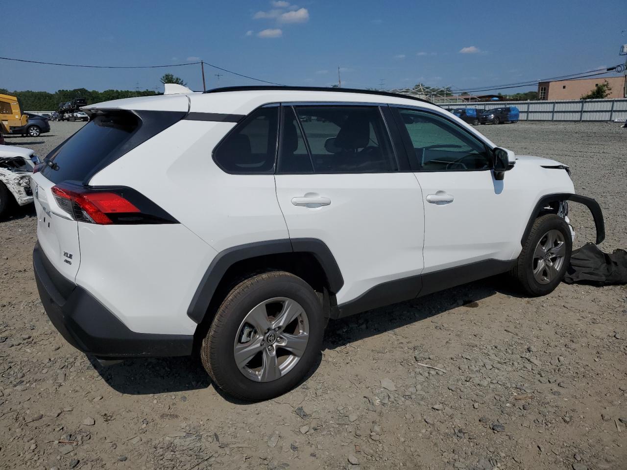 2024 TOYOTA RAV4 XLE VIN:2T3P1RFV8RC405522