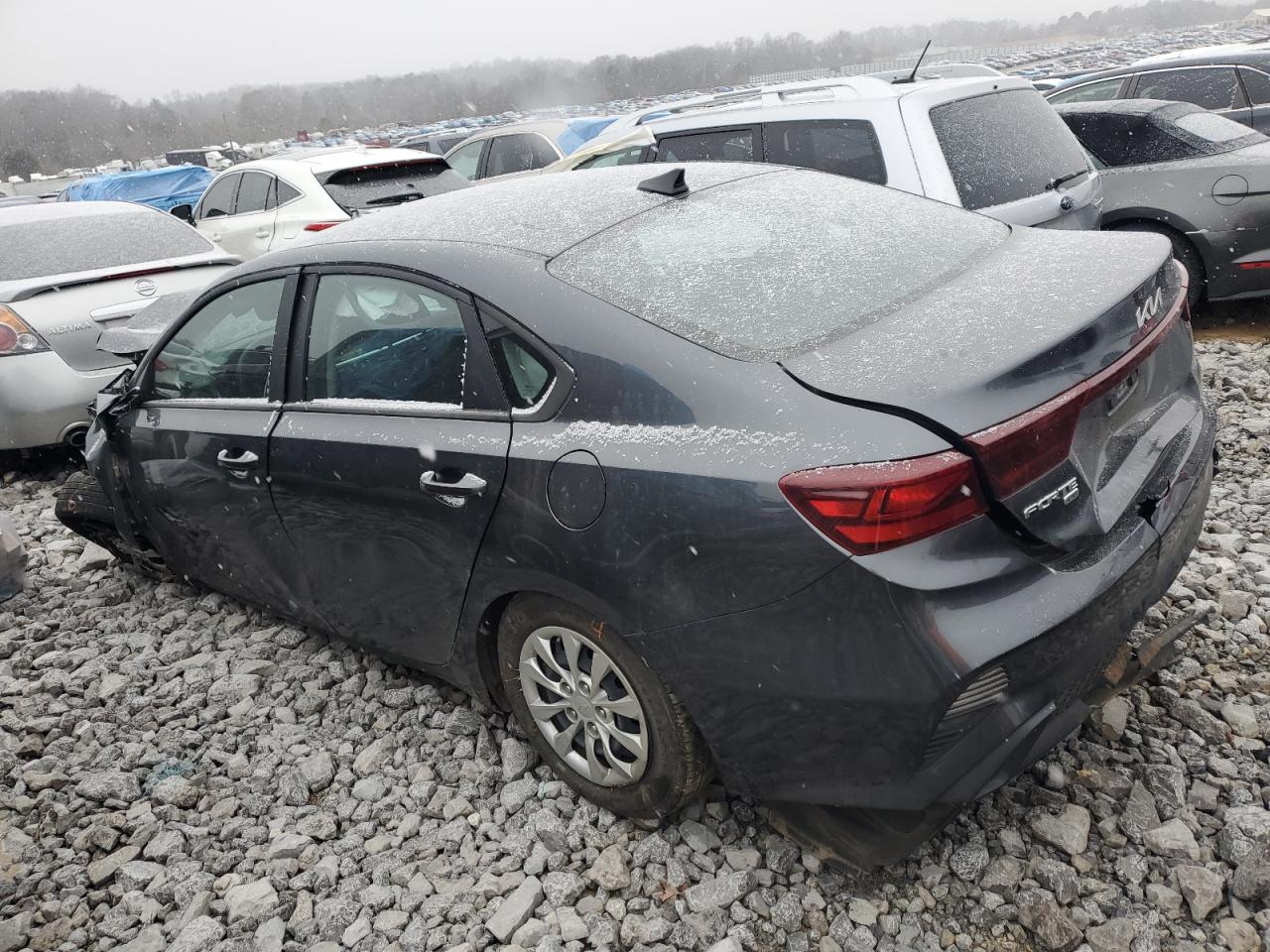 2022 KIA FORTE FE VIN:3KPF24AD8NE463807