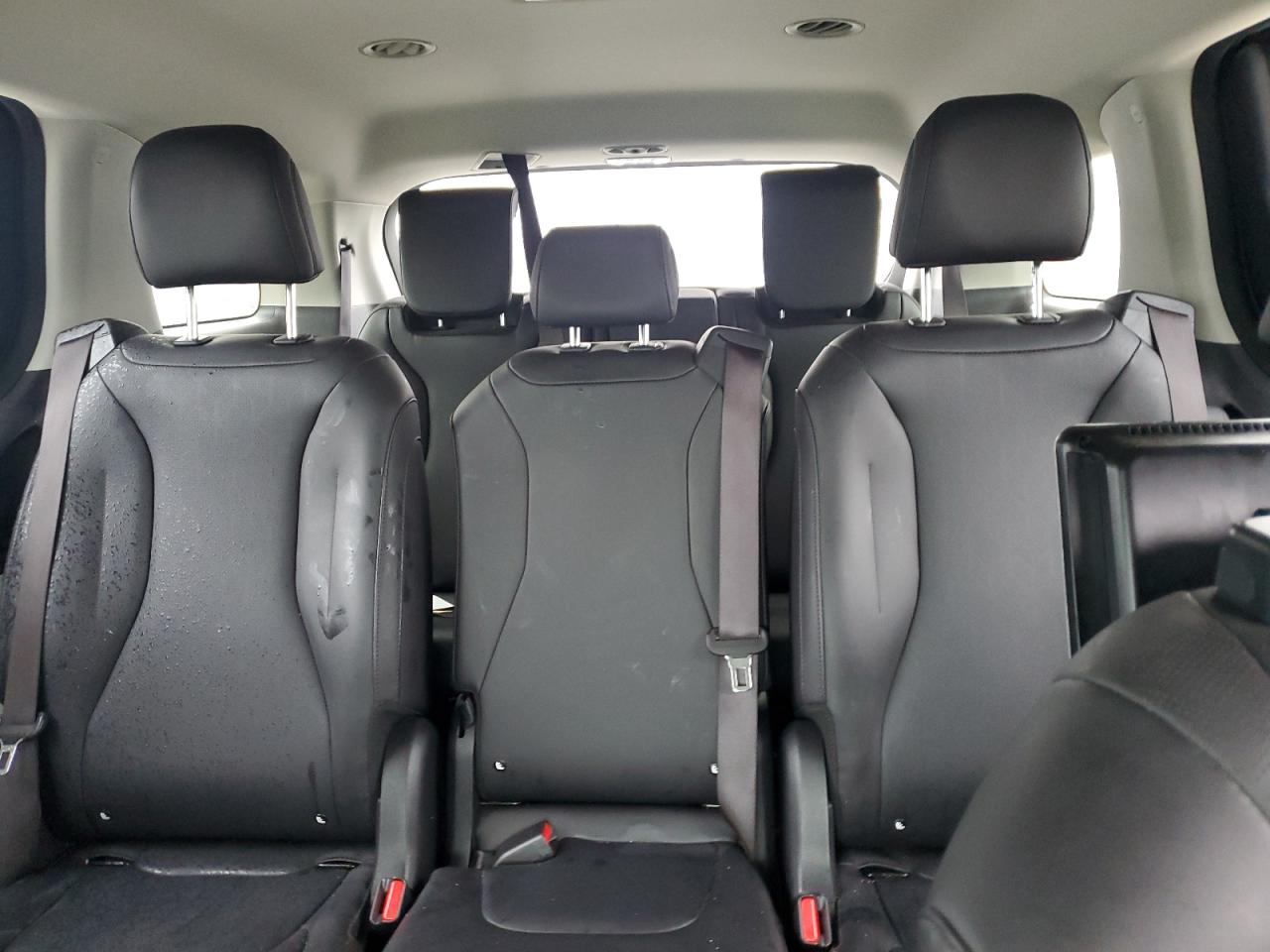 2024 KIA CARNIVAL LX VIN:KNDNB4H35R6325775