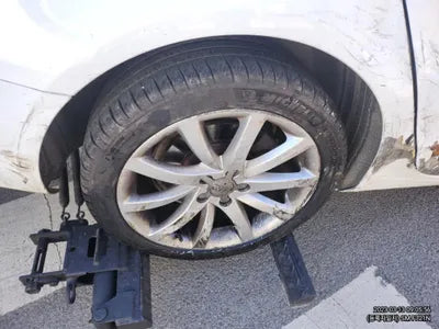 2015 Audi A4 WAUZZZ8K7FN045713 VIN:WAUZZZ8K7FN045713