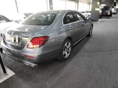 2018 Mercedes-Benz E 220 VIN: