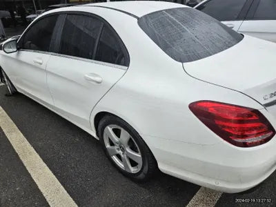 2017 Mercedes-Benz C 200 VIN: