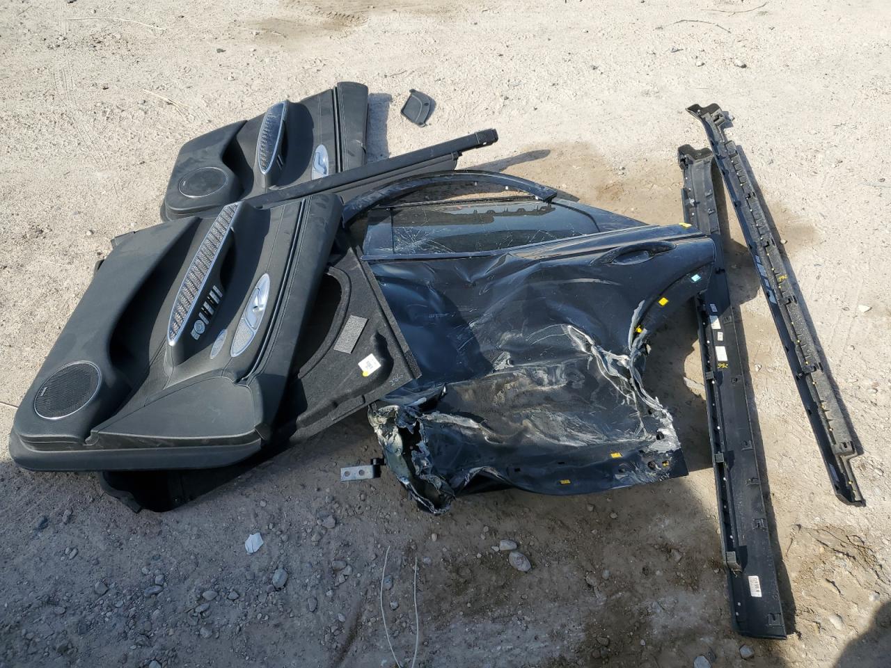 2023 GENESIS GV70 BASE VIN:KMUMCDTC8PU114818