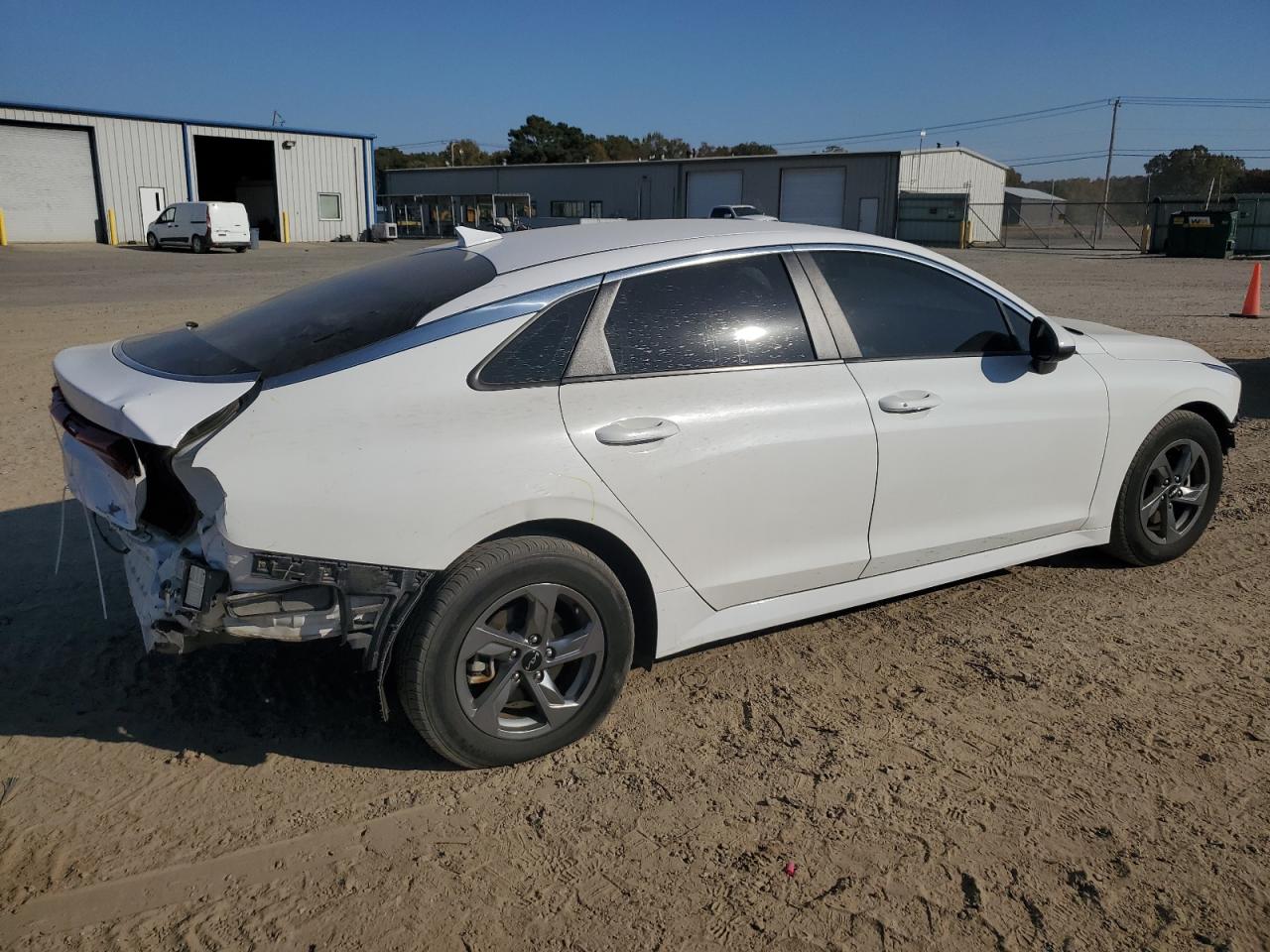 2022 KIA K5 LXS VIN:5XXG14J28NG111825