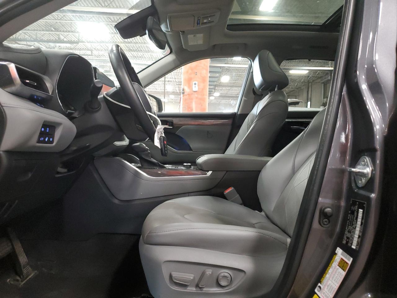 2022 TOYOTA HIGHLANDER PLATINUM VIN:5TDFZRBHXNS180910