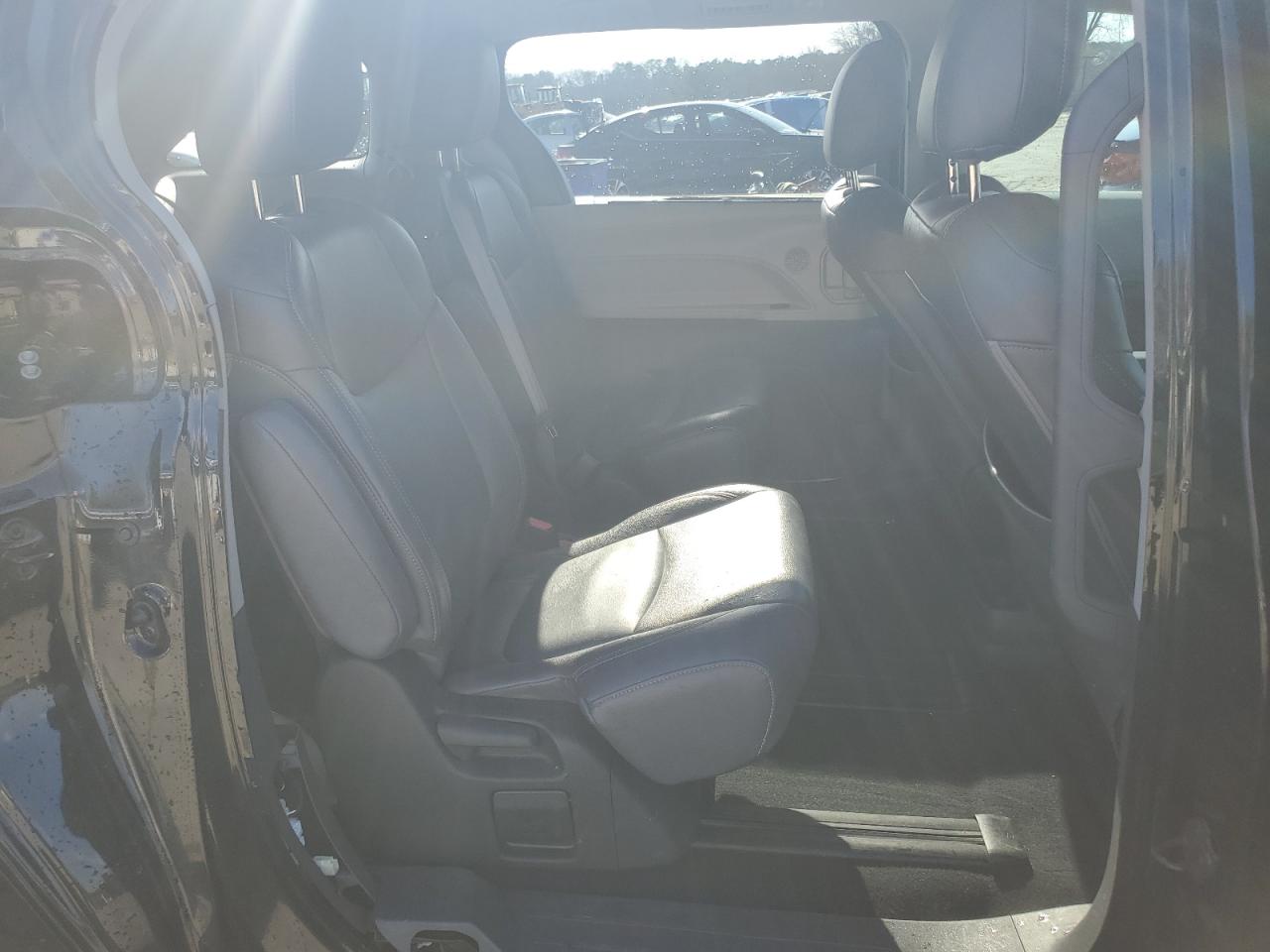 2023 TOYOTA SIENNA LE VIN:5TDBRKEC8PS147123