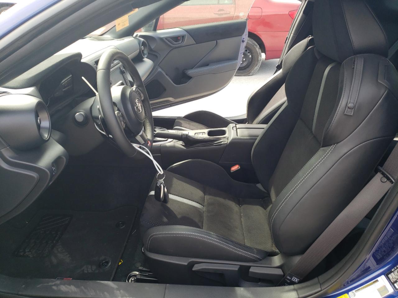 2024 TOYOTA GR 86 PREMIUM VIN:JF1ZNBE15R8750004