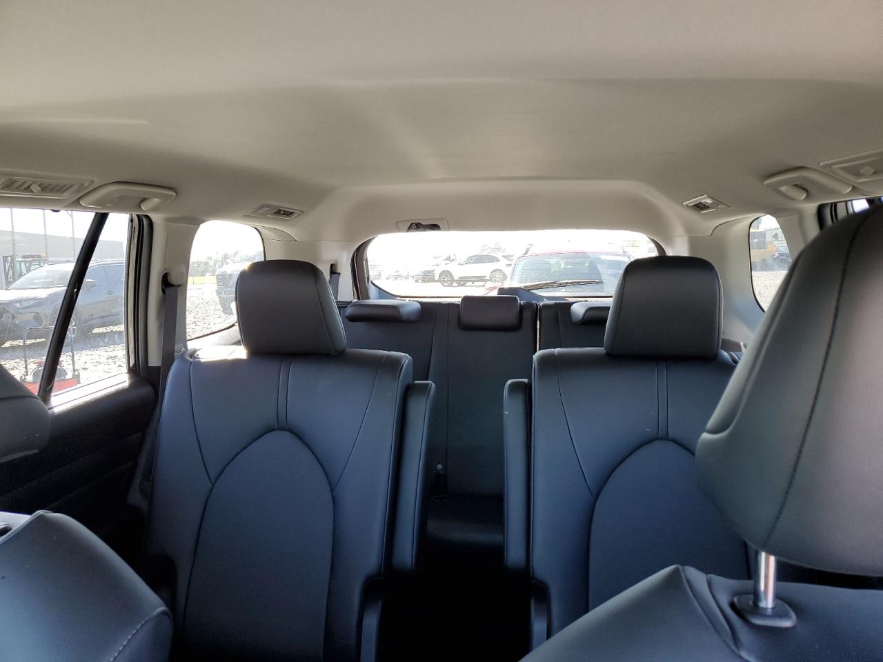 2024 TOYOTA GRAND HIGHLANDER XLE VIN:5TDAAAA57RS016059