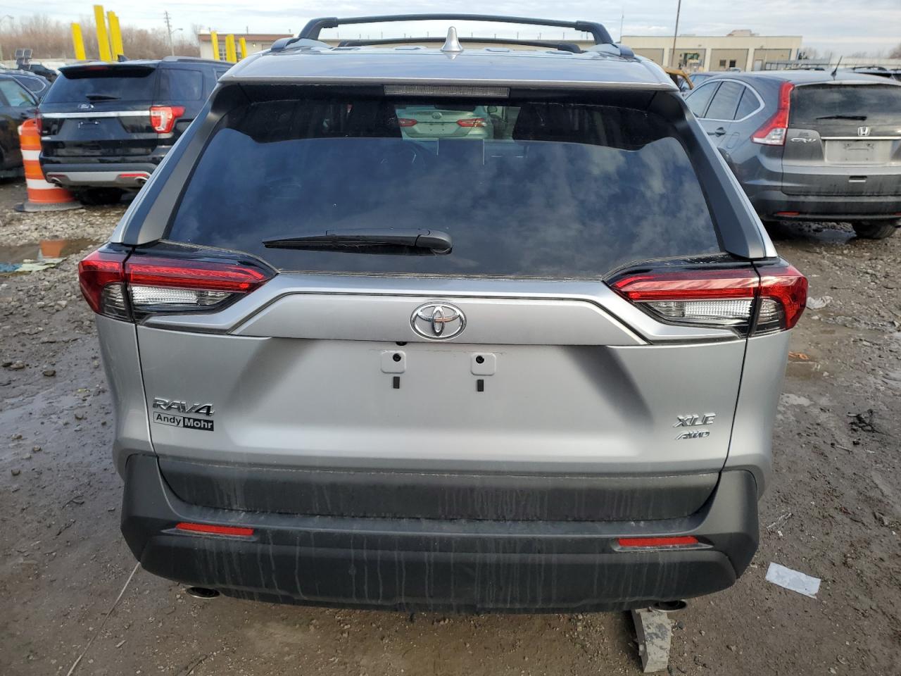 2024 TOYOTA RAV4 XLE VIN:2T3P1RFV3RW479994