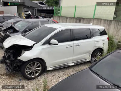 2018 Kia Carnival KNAME81ABKS532471 VIN:KNAME81ABKS532471