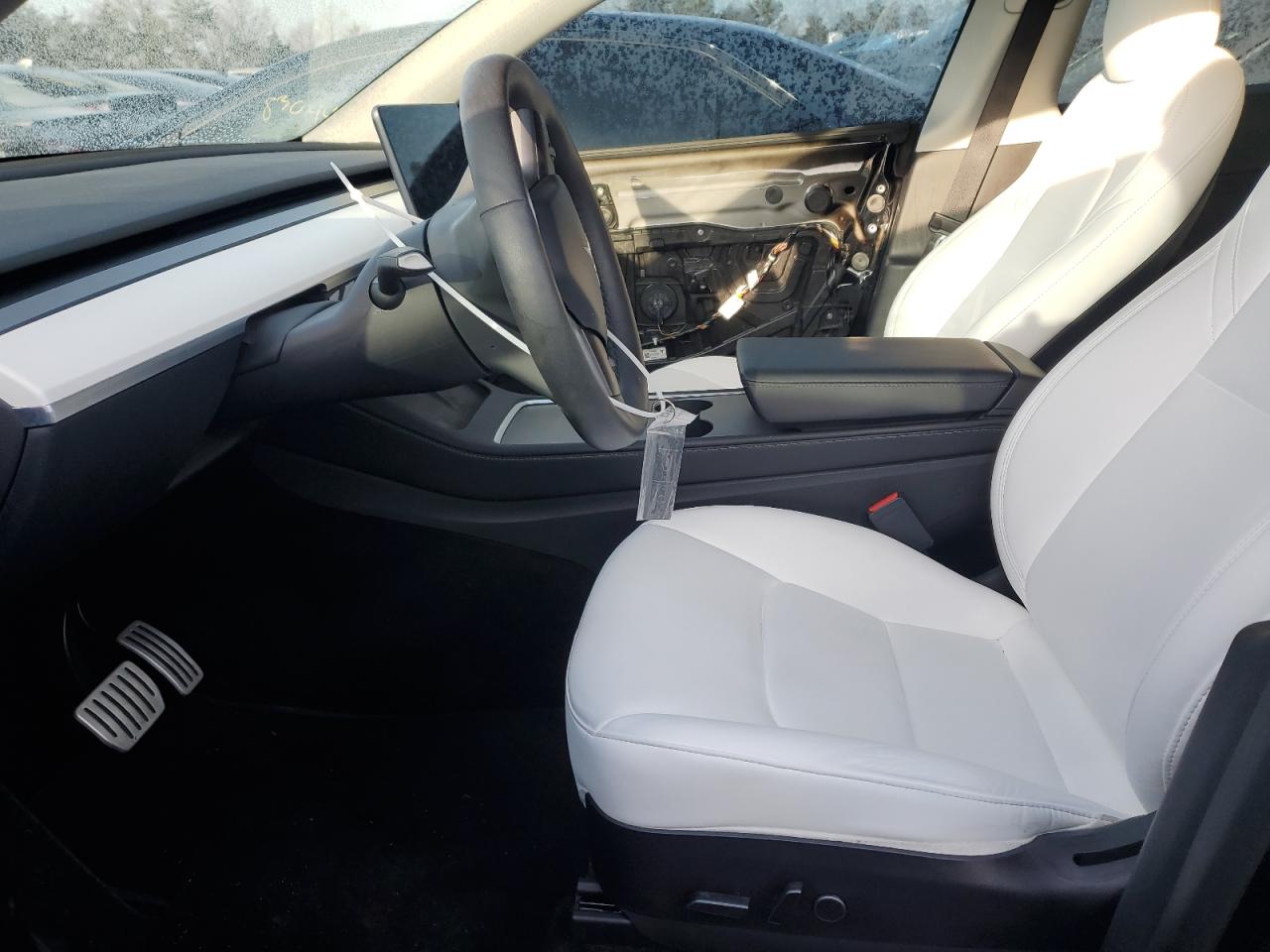 2022 TESLA MODEL Y  VIN:7SAYGDEF1NF543047