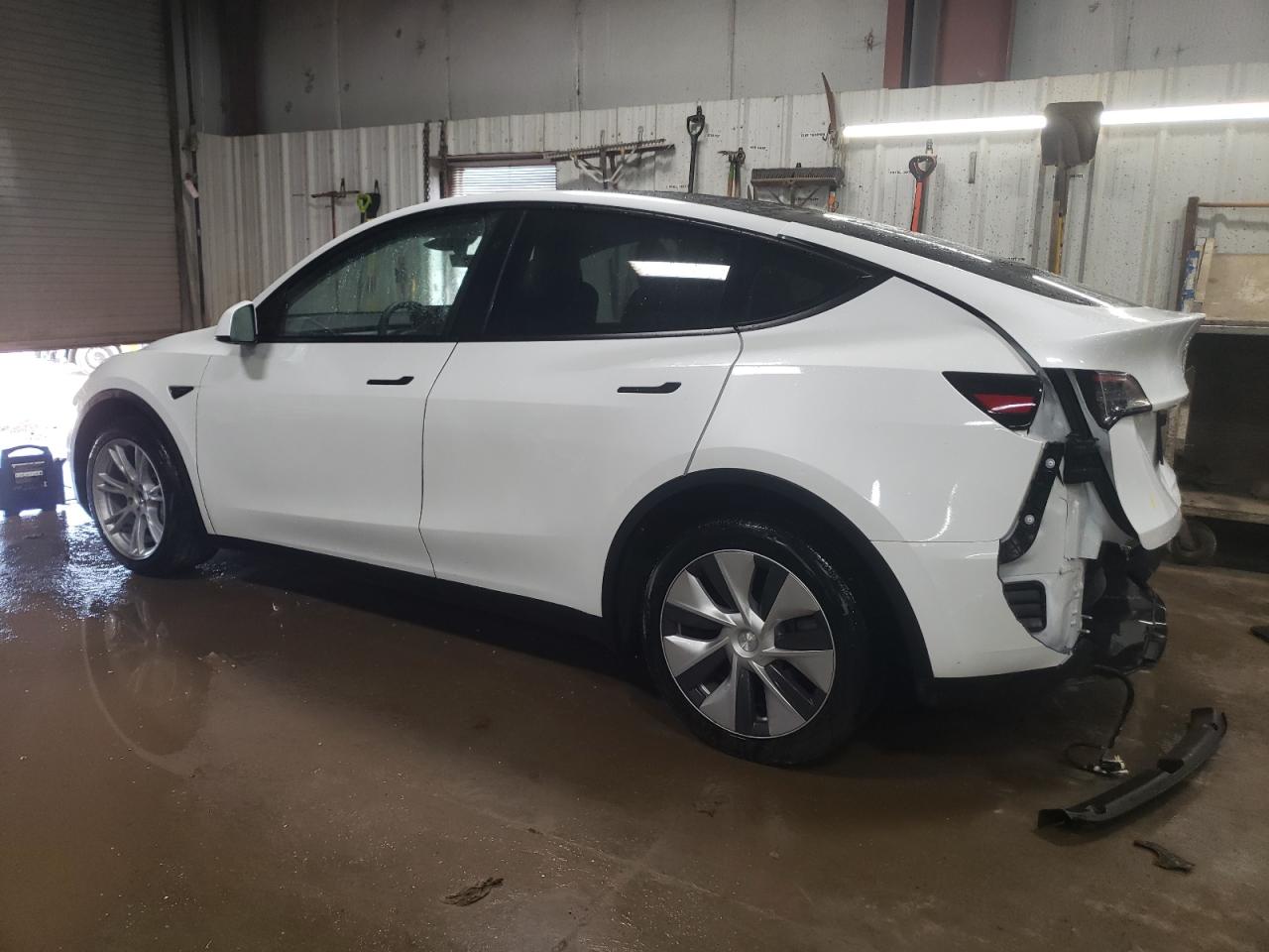 2023 TESLA MODEL Y  VIN:7SAYGDEE6PF806434