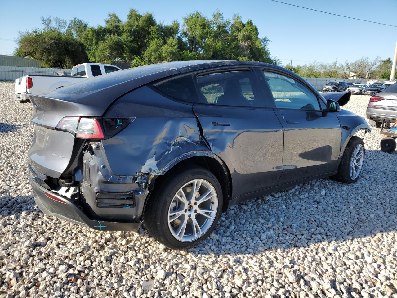 2023 TESLA MODEL Y  VIN:7SAYGDEE6PF895714