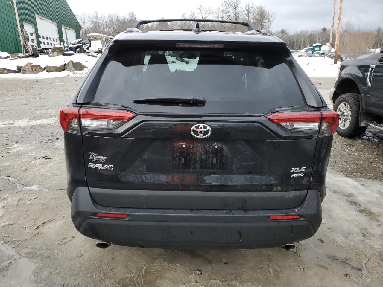 2023 TOYOTA RAV4 XLE VIN:2T3P1RFV8PC374642