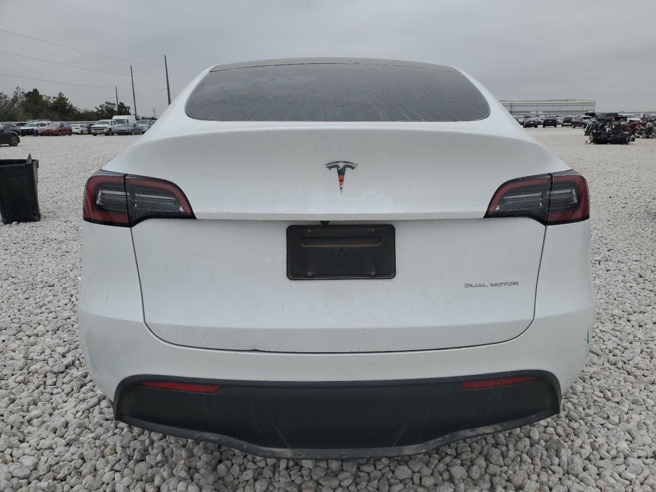 2023 TESLA MODEL Y  VIN:7SAYGDEE0PA070104