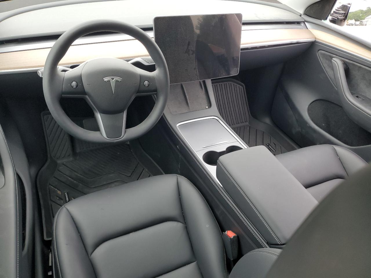 2023 TESLA MODEL Y  VIN:7SAYGDEEXPA203032