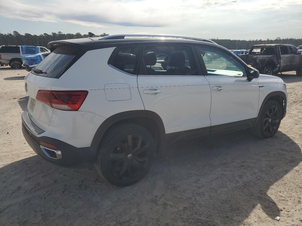 2024 VOLKSWAGEN TAOS SE VIN:3VVEX7B27RM020749