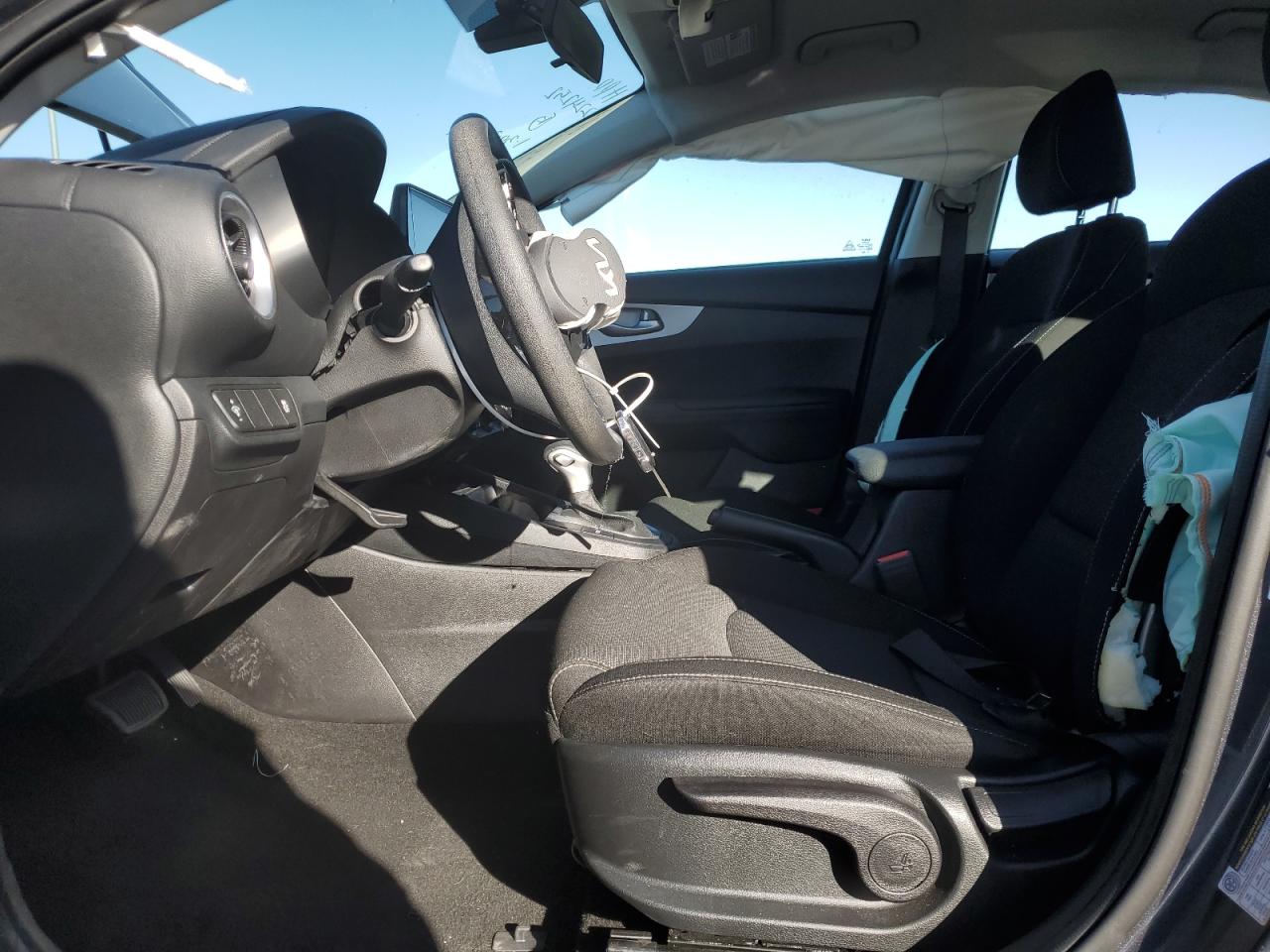 2023 KIA FORTE LX VIN:3KPF24AD9PE628878