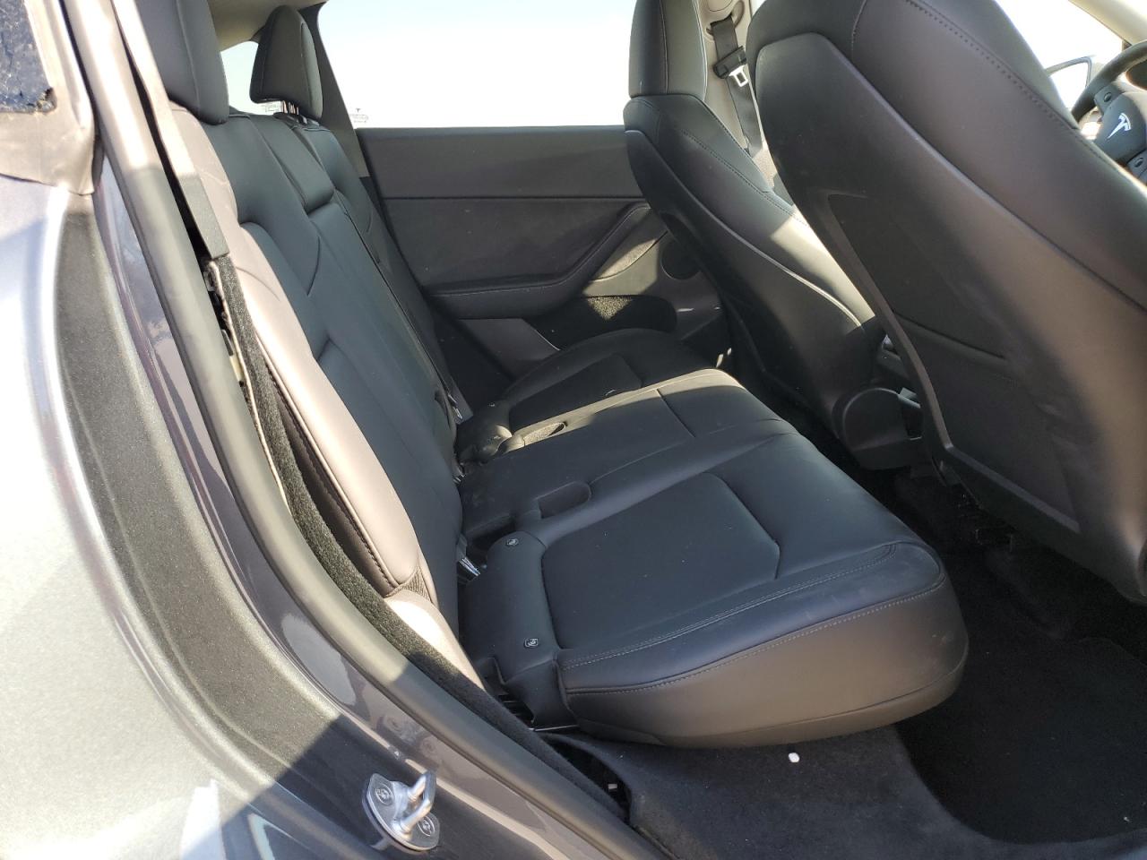 2023 TESLA MODEL Y  VIN:7SAYGDED7PF957158