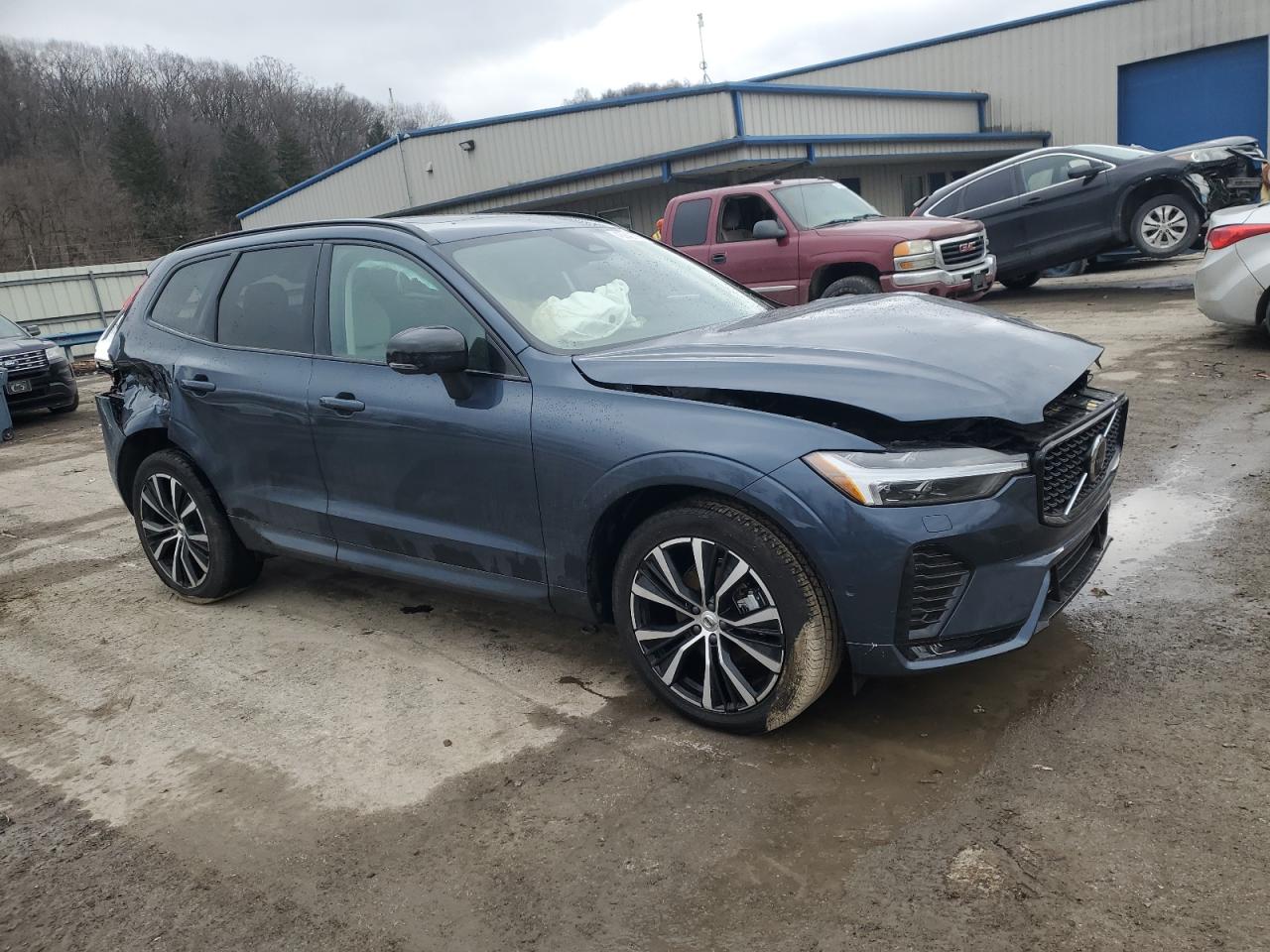 2024 VOLVO XC60 PLUS VIN:YV4L12RL4R1829838