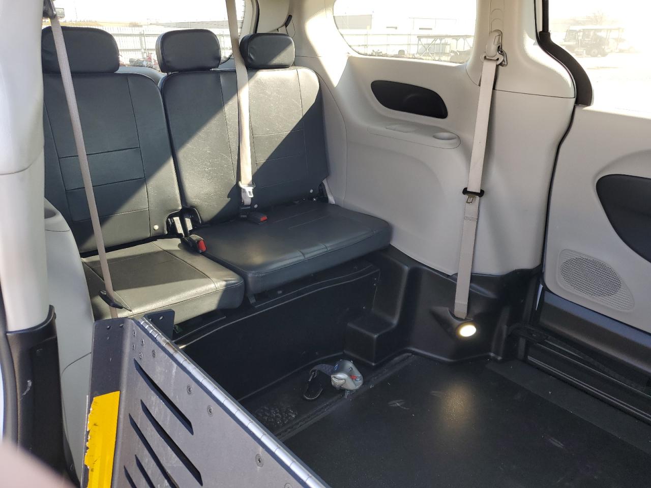 2022 CHRYSLER VOYAGER LX VIN:1C4NJRCBXED546471