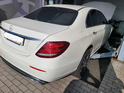 2020 Mercedes-Benz E 300 W1KZF4JB7LA847504 VIN:W1KZF4JB7LA847504