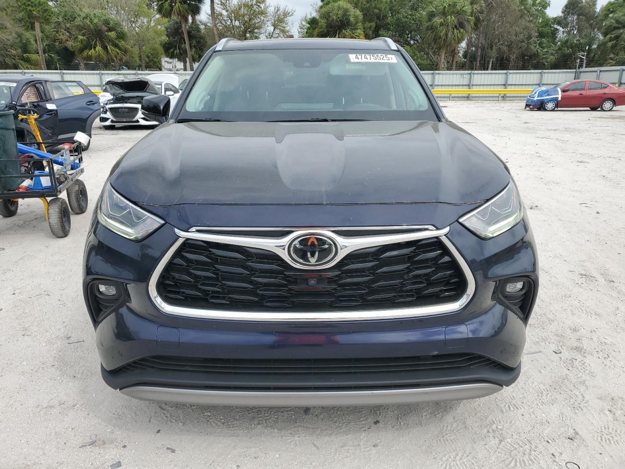 2022 TOYOTA HIGHLANDER PLATINUM VIN:5TDFZRBH9NS185368