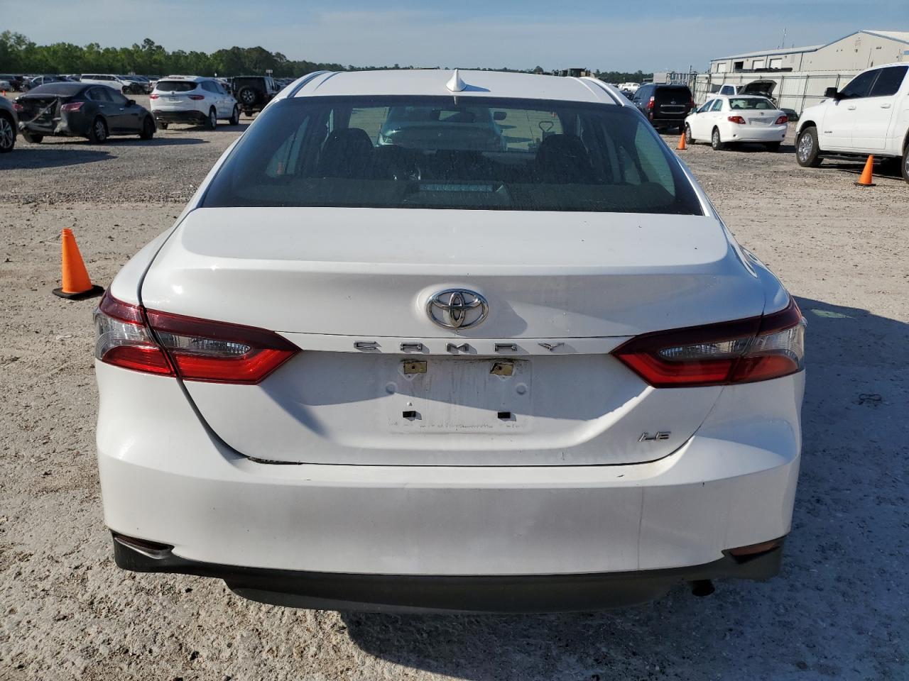 2022 TOYOTA CAMRY LE VIN:4T1C11AK9NU675714