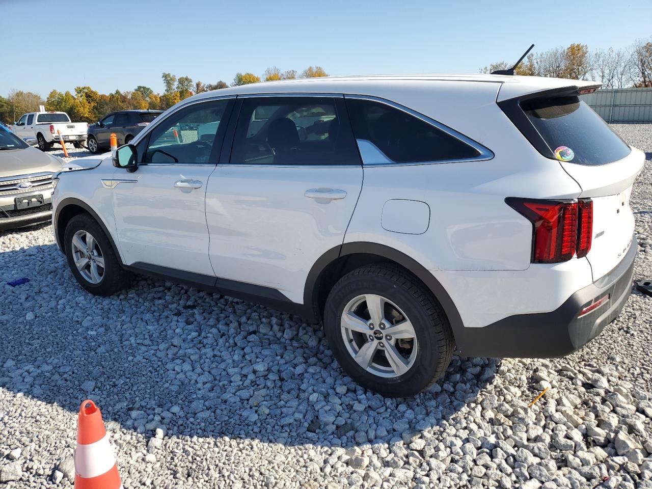 2022 KIA SORENTO LX VIN:5XYRGDLC6NG151426