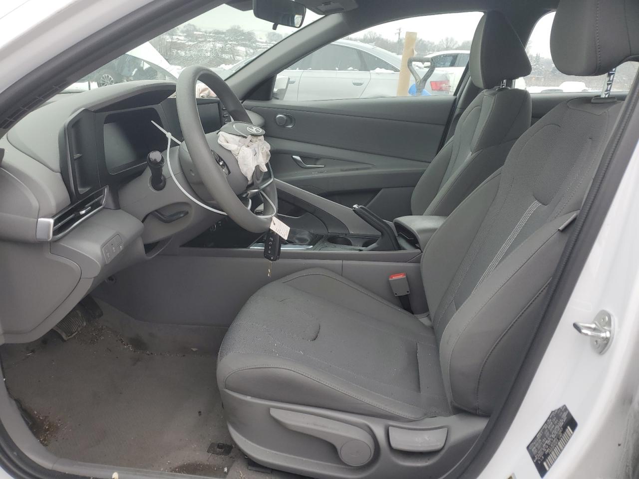 2024 HYUNDAI ELANTRA SE VIN:KMHLL4DG8RU779863