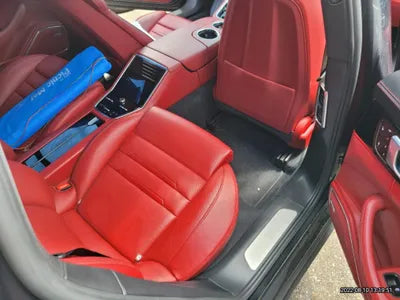 2018 Porsche Panamera VIN:
